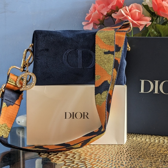 Dior cosmetic pouch - Picture 6 of 10